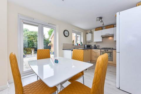 3 bedroom semi-detached house for sale, Middleton Close, Bracklesham Bay, West Sussex, PO20