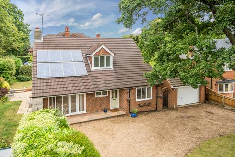 4 bedroom detached house for sale, WEST BYFLEET