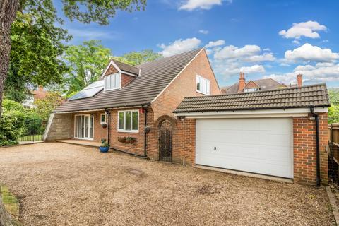 3 bedroom detached house for sale, WEST BYFLEET