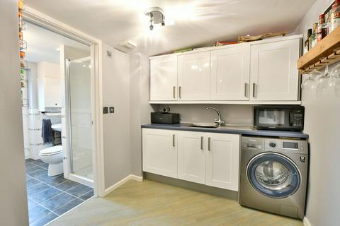 10 Ashfield Road, Whickham, Newcastle Upon Tyne, NE16 4PL