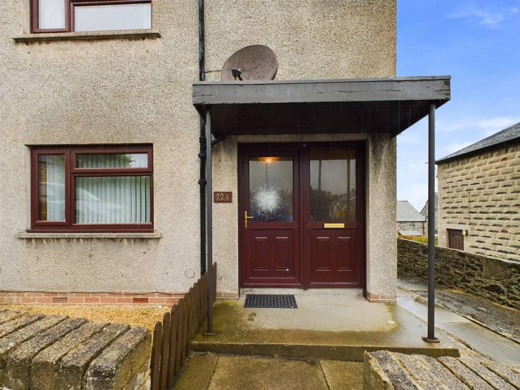 Macduff AB44 2 bed semidetached house for sale £74,000