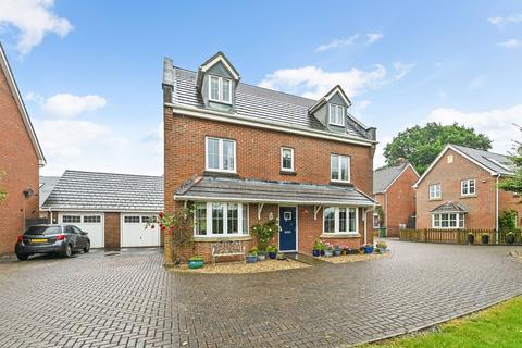 5 bedroom detached house for sale, Chaffinch Road, Four Marks, Alton, Hampshire