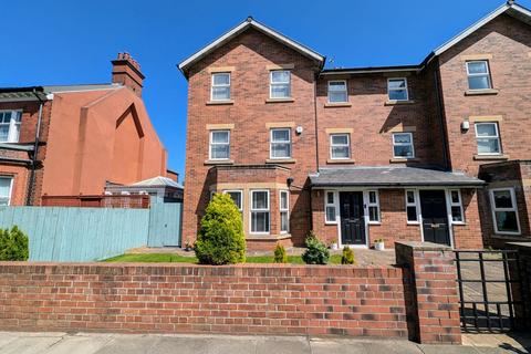 5 bedroom semi-detached house for sale, Bede Burn Road, Jarrow, NE32