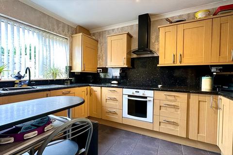 3 bedroom end of terrace house for sale, Redditch Road, Kings Norton, Birmingham