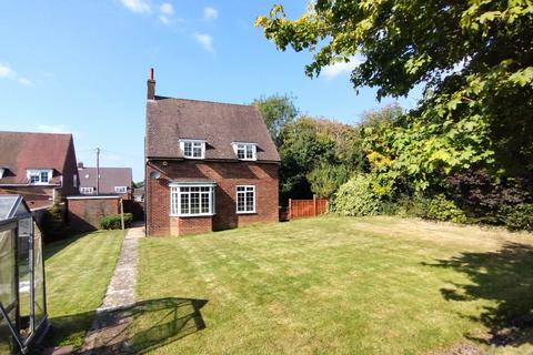 26 Stonelea Road, Hemel Hempstead, HP3 9JY