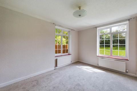 26 Stonelea Road, Hemel Hempstead, HP3 9JY