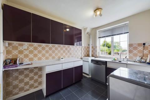26 Stonelea Road, Hemel Hempstead, HP3 9JY