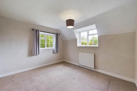 26 Stonelea Road, Hemel Hempstead, HP3 9JY