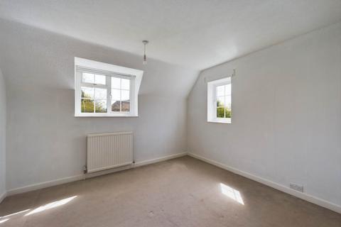 26 Stonelea Road, Hemel Hempstead, HP3 9JY