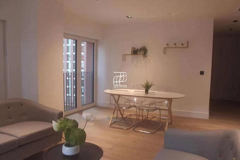 2 bedroom flat to rent, Keybridge, London, SW8