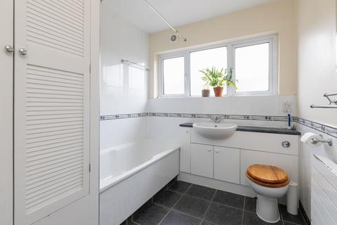 3 bedroom terraced house for sale, The Ridgeway, London W3