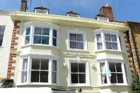 2 bedroom apartment to rent, Flat 1 80-82 Cheap Street, Sherborne, Dorset, DT9