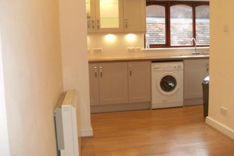 2 bedroom apartment to rent, Flat 1 80-82 Cheap Street, Sherborne, Dorset, DT9