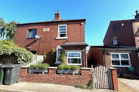 3 bedroom semi-detached house to rent, Storrs Mill Lane, Cudworth, Barnsley, South Yorkshire, S72