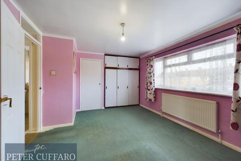 21 Caxton Road, Hoddesdon, EN11 9PD