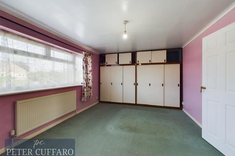 21 Caxton Road, Hoddesdon, EN11 9PD