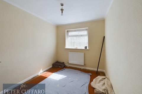 21 Caxton Road, Hoddesdon, EN11 9PD