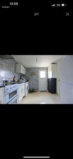undefined, Dagenham, RM10