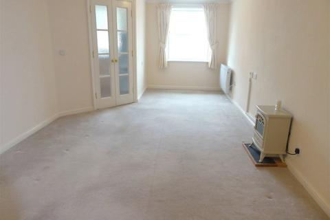 1 bedroom flat for sale, Merisham Court, Banbury