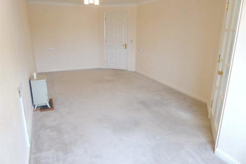 1 bedroom flat for sale, Merisham Court, Banbury