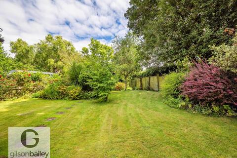 3 bedroom detached bungalow for sale, Laburnum Drive, Norwich NR13