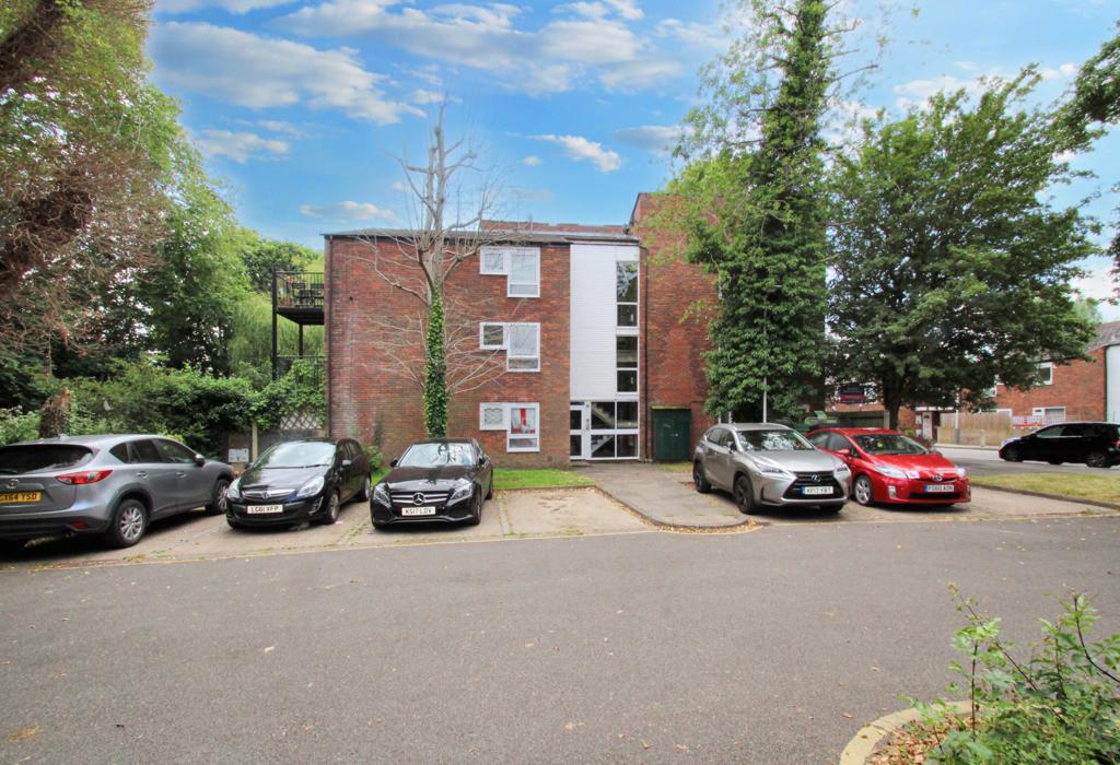 Braybourne Close, Uxbridge, Greater... 1 bed apartment for sale - £239,950