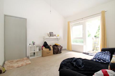 1 bedroom apartment for sale, Braybourne Close, Uxbridge, Greater London