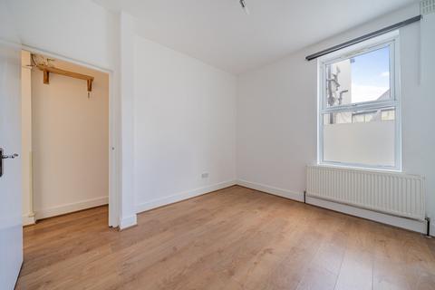Flat 1, 39 Rathfern Road, London, SE6 4NJ