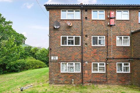 2 bedroom flat for sale, Rockhurst Drive, Eastbourne BN20