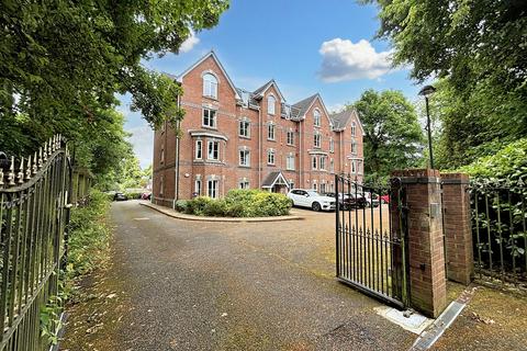 2 bedroom apartment for sale, Ellesmere Road, Manchester M30