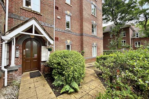 2 bedroom apartment for sale, Ellesmere Road, Manchester M30