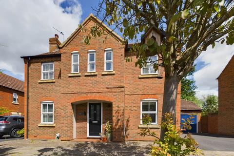 5 bedroom detached house for sale, Prestwold Way, Aylesbury HP19