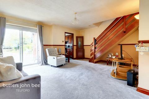 3 bedroom link detached house for sale, Queens Road, Telford