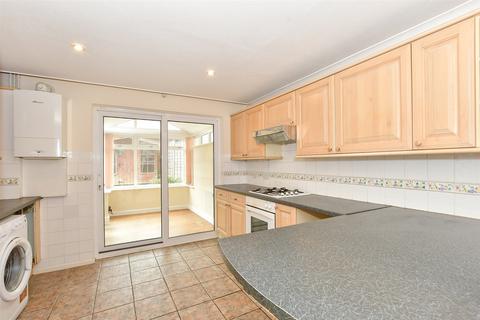 3 bedroom townhouse for sale, Purbrook Gardens, Waterlooville, Hampshire