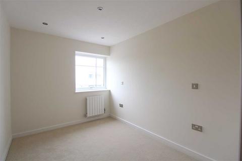 1 bedroom apartment to rent, Leigh on Sea SS9