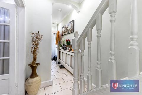 3 bedroom house for sale, Medcalf Road, London, EN3