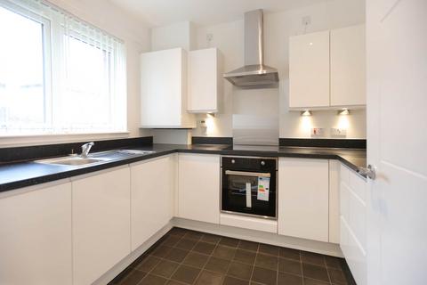 4 bedroom end of terrace house to rent, Muirhouse Avenue, Edinburgh,