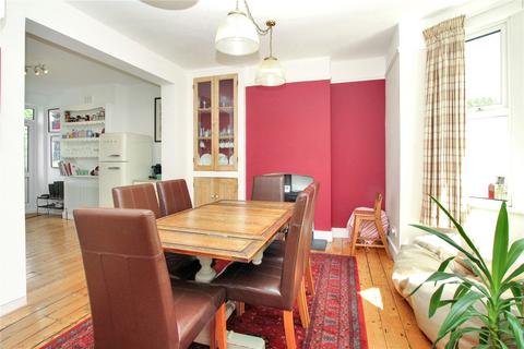 10 Viewland Road, London, SE18 1PE