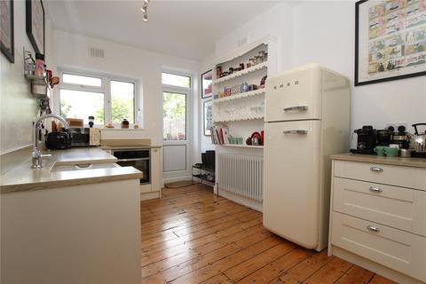 10 Viewland Road, London, SE18 1PE