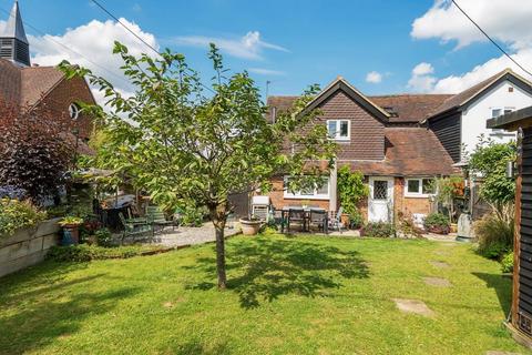 2 bedroom end of terrace house for sale, Hawridge Common,  Buckinghamshire,  HP5