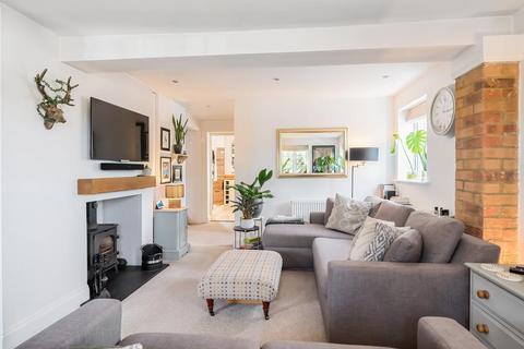 2 bedroom end of terrace house for sale, Hawridge Common,  Buckinghamshire,  HP5