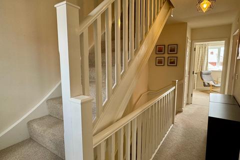 27 Emperor Way, Holmer, Hereford, HR4 9EN