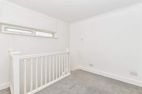 1 bedroom flat for sale, Maidstone Road, Paddock Wood, Tonbridge, Kent