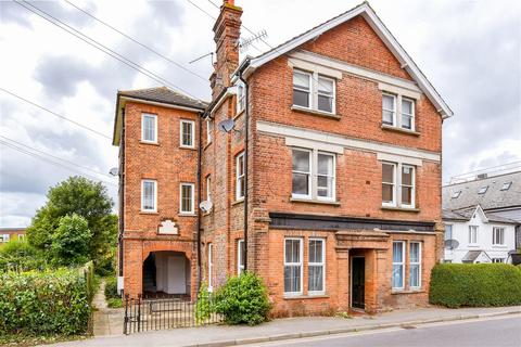 1 bedroom flat for sale, Maidstone Road, Paddock Wood, Tonbridge, Kent