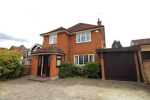 4 bedroom detached house to rent, Cory Drive, Hutton, Brentwood, Essex, CM13