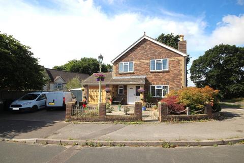 4 bedroom detached house for sale, Greenfinch Close, Poole, Dorset, BH17