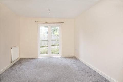 3 bedroom terraced house to rent, Hainsworth Park, Hull, East Riding Yorkshire, HU6