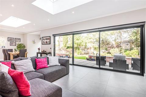 17 Longbourn, Windsor, SL4 3TN
