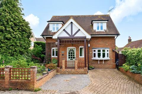 3 bedroom detached house for sale, Dewlands Lane, Cranleigh, GU6