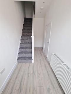 4 bedroom terraced house to rent, Portman Road, Liverpool L15